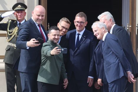 Stubb ja Zelenskyi: Droonidiili lähellä 3