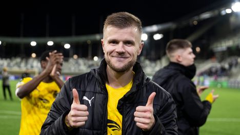 KuPS ja FC Inter ratkaisevat paikkansa Konferenssiliigassa – historiallinen mahdollisuus auki 1 KuPSin kapteeni Petteri Pennanen johdattaa joukkojaan kohti Konferenssiliigaa. Kaikki ratkeaa torstaina. Kuva: Jussi Eskola