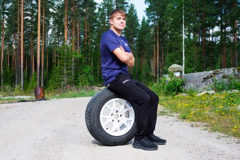 Suomen rallin superlupaus Tuukka Kauppinen vetäytyy kilpailuista – ”Tuli raja vastaan” 2 Suomen rallin superlupaus Tuukka Kauppinen vetäytyy kilpailuista – ”Tuli raja vastaan” 1
