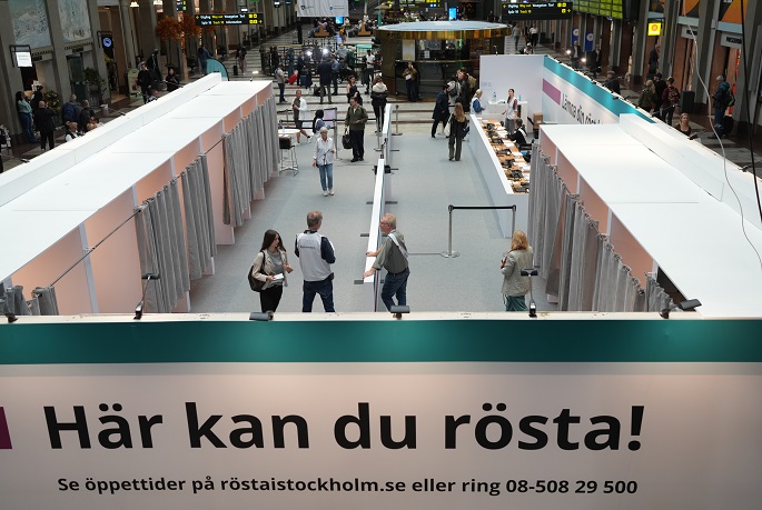 Ruotsin puhemies antoi Anderssonin tehtäväksi selvittää uuden hallituksen muodostamisen 2 Ruotsin puhemies antoi Anderssonin tehtäväksi selvittää uuden hallituksen muodostamisen 1