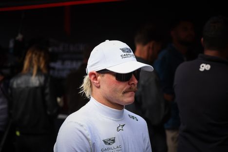 Valtteri Bottakselta jyrähdys: ”Valheellisia otsikoita” 1