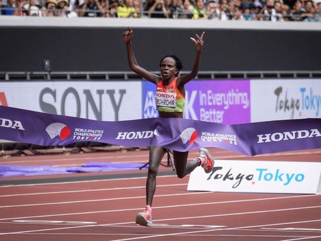 Maratonin olympiavoittaja Peres Jepchirir kärysi dopingista 1