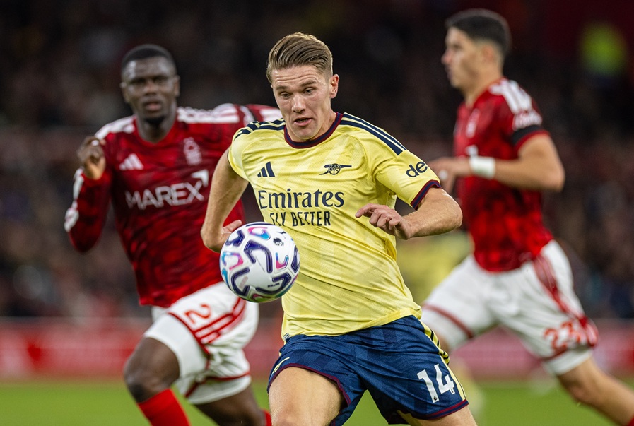 Arsenal claim 6th win of season as Brighton put 5 past Crystal Palace Arsenal voitti Nottingham Forestin ja Brighton murskasi Crystal Palacen 1
