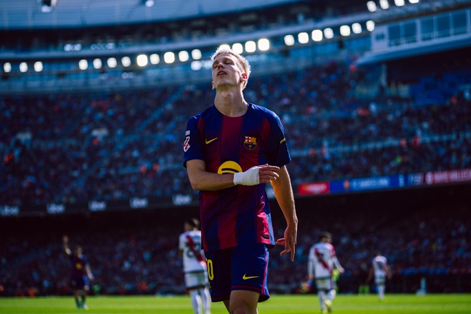 Dani Olmo joins Barcelona's injury list ahead of Real Madrid clash Dani Olmo loukkaantui Barcelonan joukkueeseen ennen Real Madrid -ottelua 1
