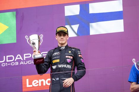 Ferrarin Adami ylistää Tuukka Taponen: "Hän on todella nopea" 4 Ferrarin Adami ylistää Tuukka Taponen: "Hän on todella nopea" 3