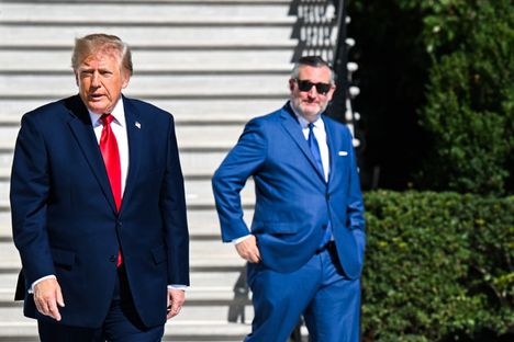 F1: Trumpin ystävä Ted Cruz sai osakseen buuauksia Austinin palkintopallilla 6 F1: Trumpin ystävä Ted Cruz sai osakseen buuauksia Austinin palkintopallilla 5
