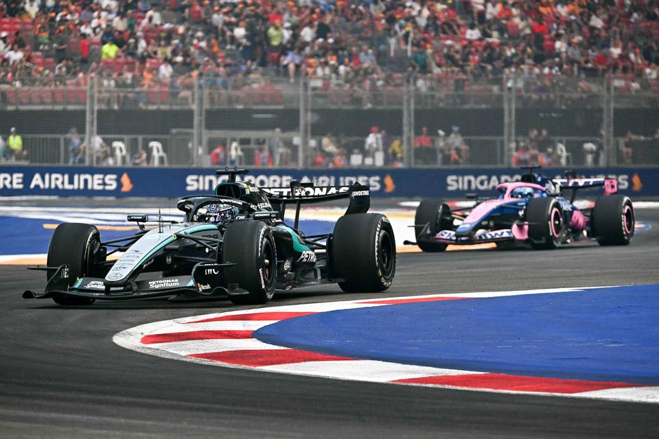George Russell nopein Singaporen F1-harjoituksissa 1
