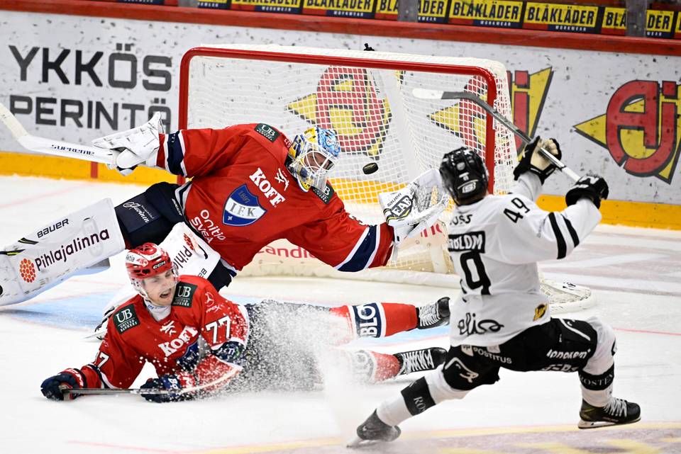 HIFK menetti kahden maalin johdon ja hävisi TPS:lle voittolaukauskisassa HIFK menetti kahden maalin johdon ja hävisi TPS:lle voittolaukauskisassa 1