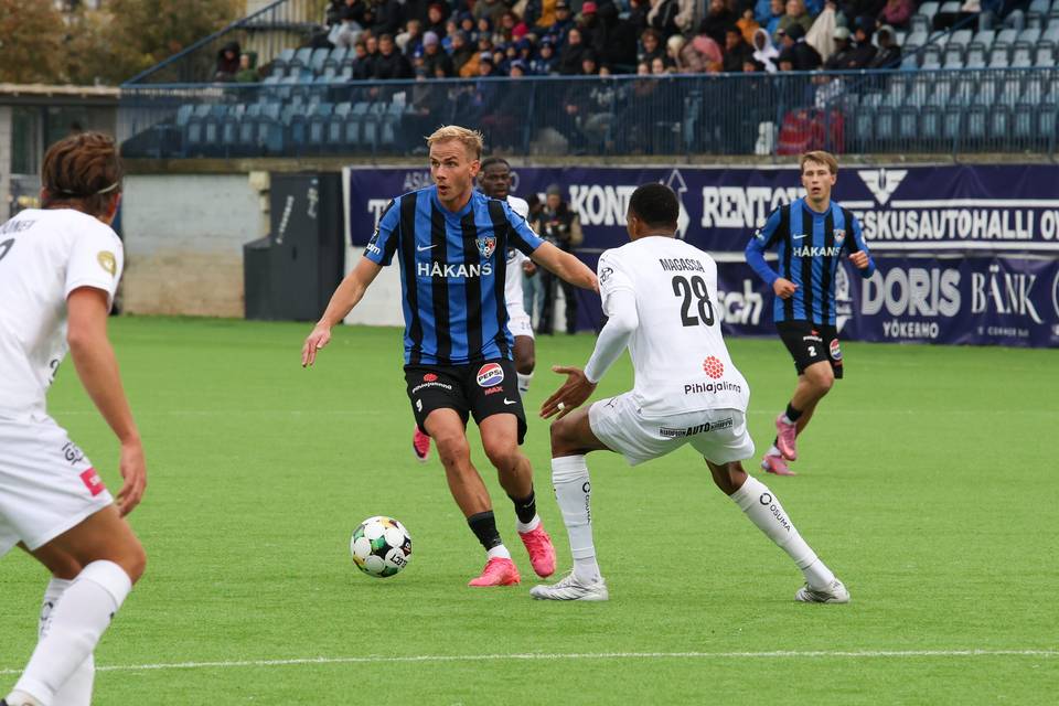 Inter kaatoi KuPSin ja otti askeleen kohti mestaruutta Inter kaatoi KuPSin ja otti askeleen kohti mestaruutta 1