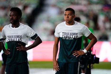 Jalkapallo: Mbappe, Vinicius ja Konate herättivät kohun jättäessään Ceuta-paidat pukeutumatta 1