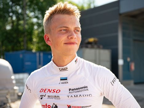 Janni Hussi: uusi pesti – rinnalle Toyotan historiallinen rallilupaus Jaspar Vaher 4 Janni Hussi: uusi pesti – rinnalle Toyotan historiallinen rallilupaus Jaspar Vaher 3