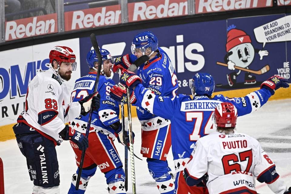 Jokerit vei Stadin herruuden – näin tyhjää katsomossa oli 1