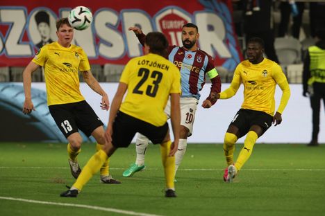 Kommentti: Mohamed Salah häikäisi – fanien sekoilu on surullista 4 Kommentti: Mohamed Salah häikäisi – fanien sekoilu on surullista 3