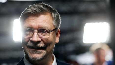 Jukka Jalosesta TV5:n ja HBO Maxin jääkiekkoasiantuntija 2 Jukka Jalosesta TV5:n ja HBO Maxin jääkiekkoasiantuntija 1