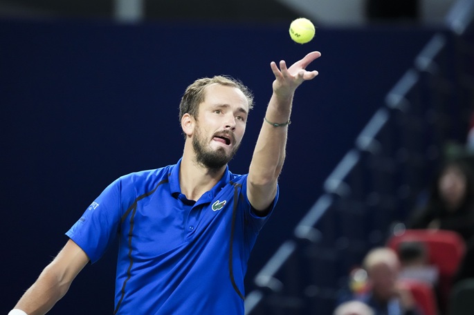 Medvedev säilytti Almaty Openin tittelin Medvedev säilytti Almaty Openin tittelin 1