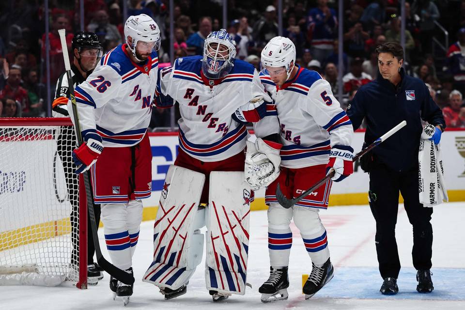 New York Rangersin tähtimaalivahdin koko kausi ohi New York Rangersin tähtimaalivahdin kausi ohi 1