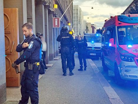 Poliisi vahvistaa: Niuvanniemen karkuri Jani Väänänen edelleen kateissa 4 Poliisi vahvistaa: Niuvanniemen karkuri Jani Väänänen edelleen kateissa 3