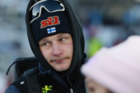 Remi Lindholmilta suora vastaus Susanna Penttilä-kohuun: ”Ei mennä Hiihtoliiton kamoissa bussiin” 2 Remi Lindholmilta suora vastaus Susanna Penttilä-kohuun: ”Ei mennä Hiihtoliiton kamoissa bussiin” 1