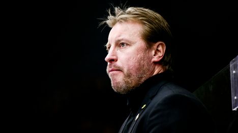Ruotsin jääkiekkotähti Fredrik Öberg ajaa taksia – ”Minua huijattiin” 1
