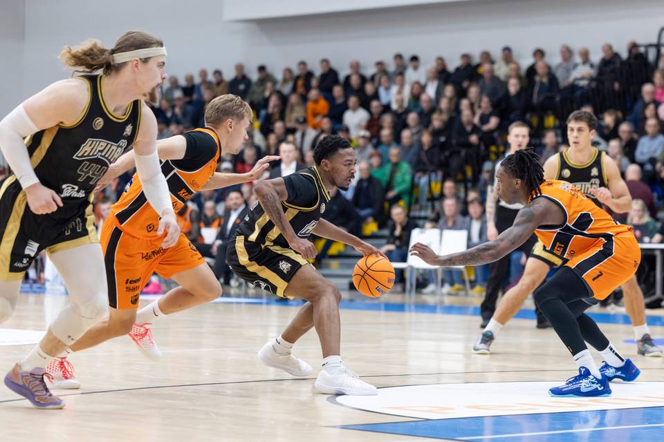 Sarjanousija Kipinä Basket jatkaa voitokasta alkuaan – Gettomasa on saanut vain vähän peliaikaa 1
