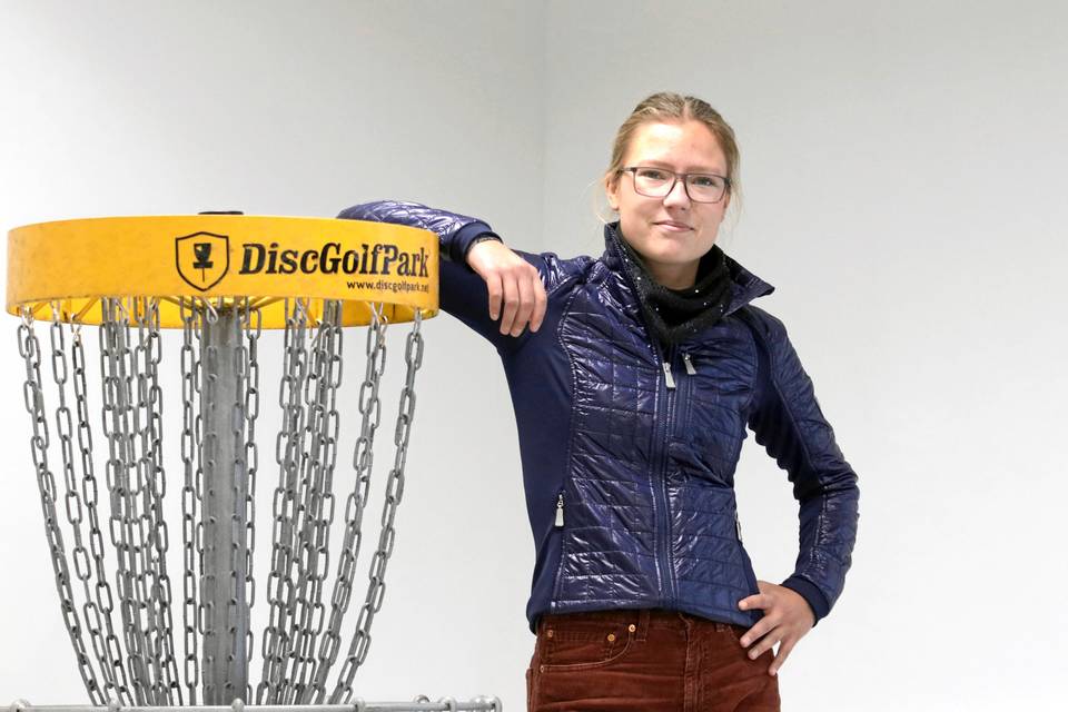 Silva Saarinen voitti frisbeegolfin huippukisan – kuittasi 50 000 dollaria 1