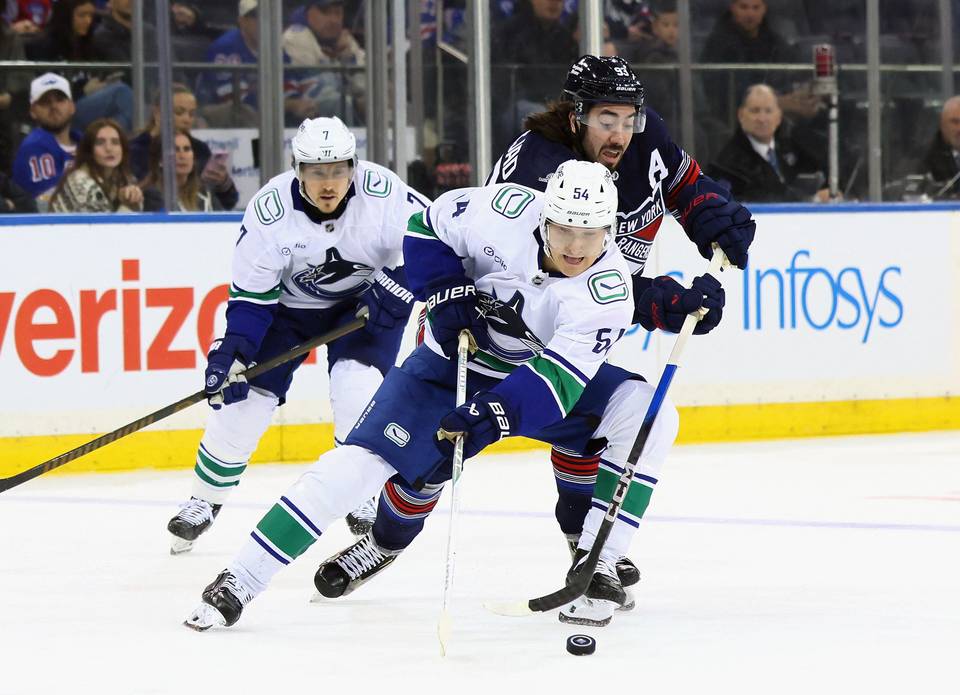 Vancouver Canucksin Aatu Räty siirtolistalla 1