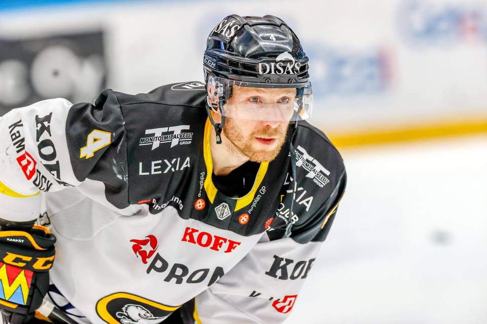 Tappara kiinnitti pätkäsopimuksella kaksinkertaisen MM-hopeamitalistin Tappara solmi sopimuksen Tommi Kivistön kanssa 1
