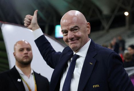 The Times: Fifa rikkoi omia sääntöjään maksamalla Gianni Infantinolla salaisia lisäkorvauksia 1