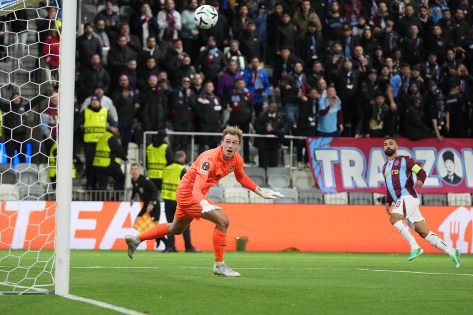 Trabzonspor kaatoi maalijuhlassa KuPSin – Mohamed Salah loisti Tampereella Trabzonspor kaatoi KuPSin 4–2 – Mohamed Salah loisti Tampereella 1