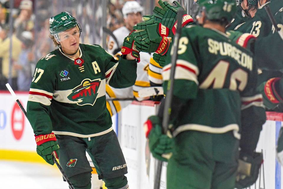 Tulikuuma Kirill Kaprizov sai 10 maalia täyteen – rikkoi seuraennätyksen Kirill Kaprizov teki NHL:ssä kymmenen maalia yhdeksässä ottelussa – rikkoi Minnesota Wildin seuraennätyksen 1