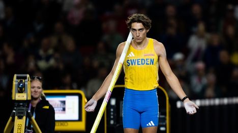 Armand Duplantis voitti Budapestissa – ei pystynyt parantamaan maailmanennätystä 2 Armand Duplantis voitti Budapestissa – ei pystynyt parantamaan maailmanennätystä 1