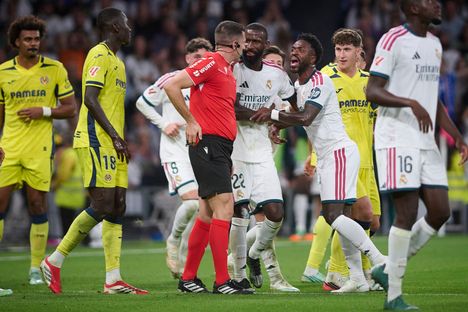 Vinicius ei hyväksynyt erotuomari Diaz de Meran tuomiota.