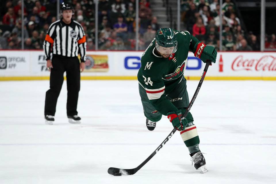 NHL-puolustaja Matt Dumba lopettaa uransa 32-vuotiaana 1